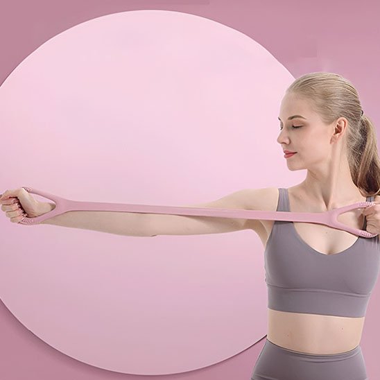 bande de resistance femme etire elastique entre les bras pres epaule